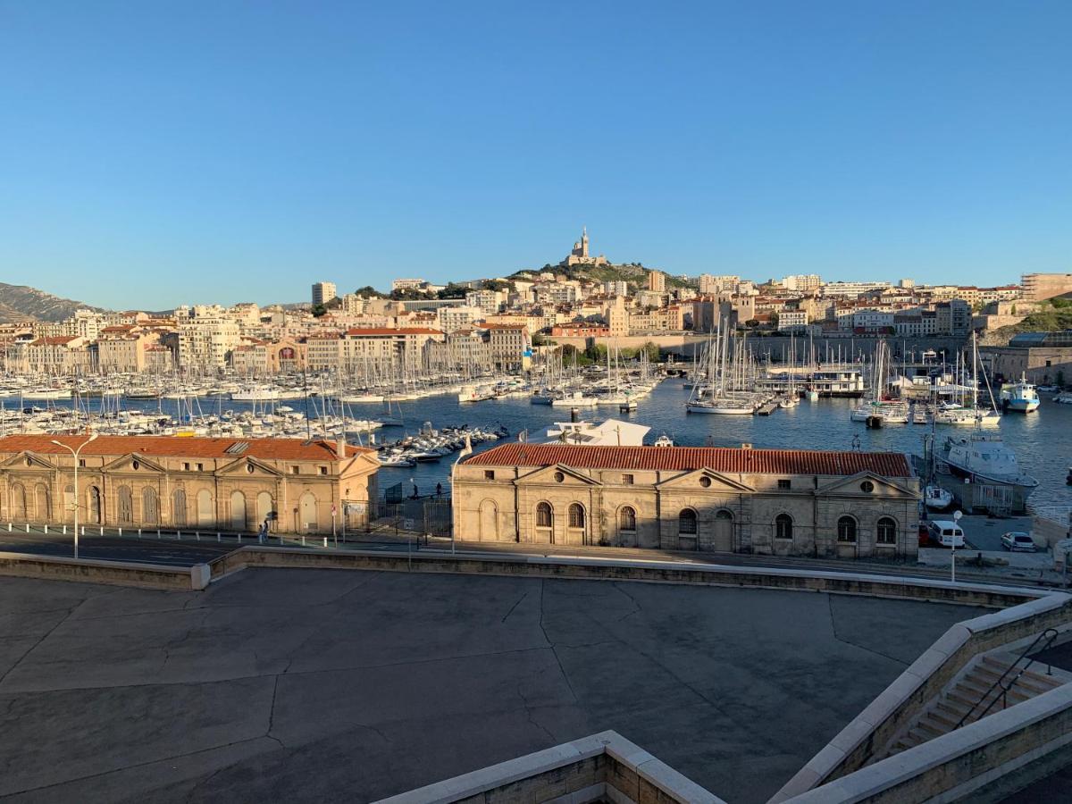 «  The Nest » * Marseille